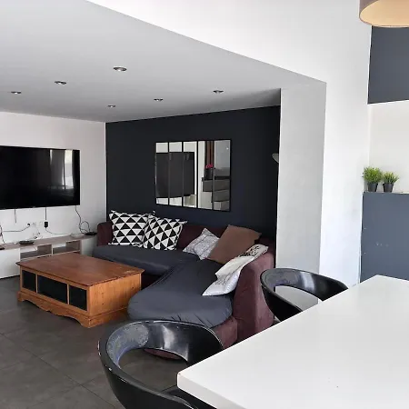 ヴィラ Confortable Maison A *