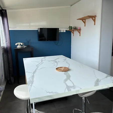 ヴィラ Confortable Maison A ナルボンヌ